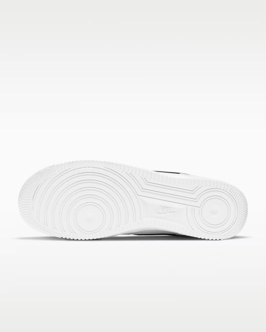 Nike Air Force 1 ‘07 Blanco / Negro