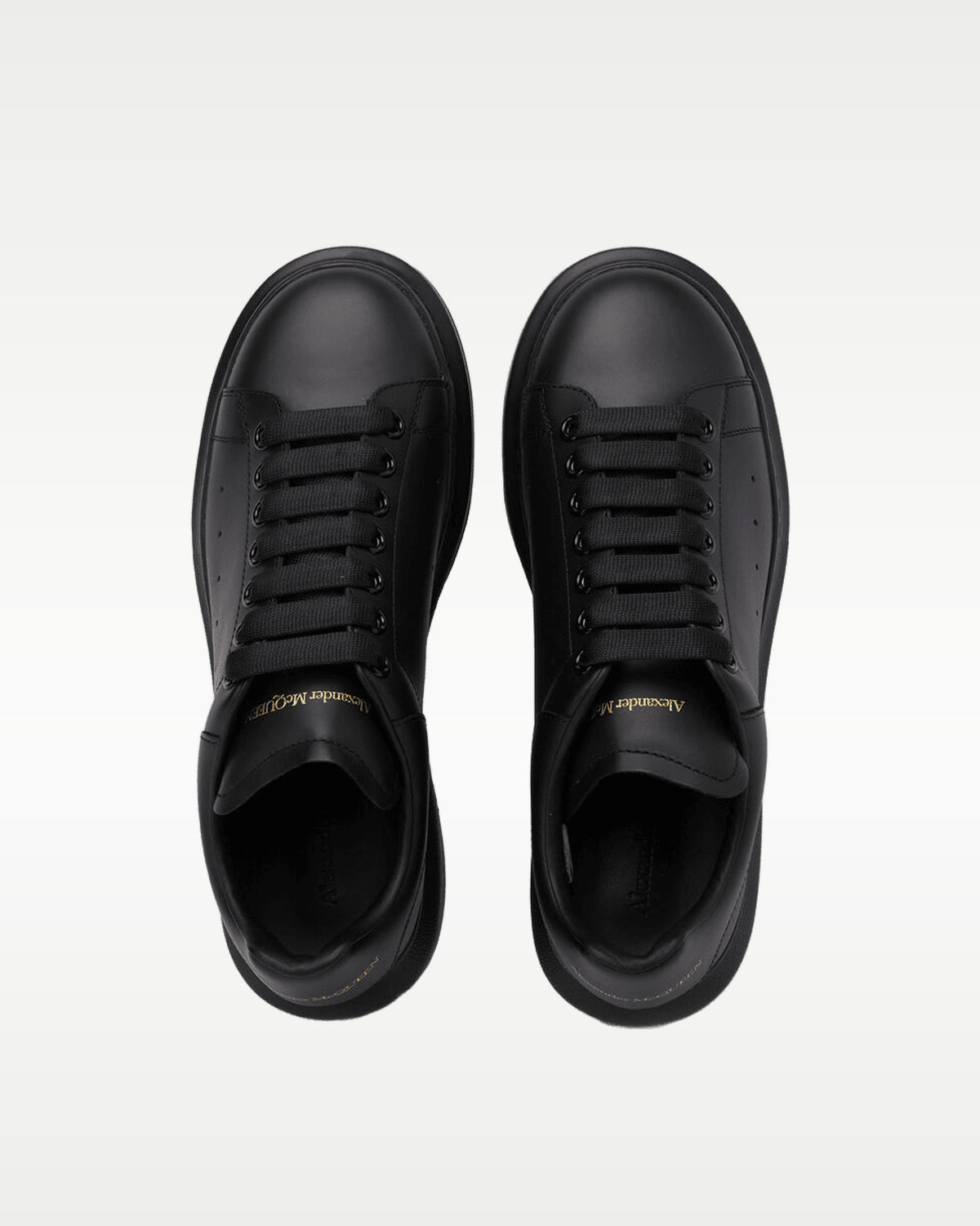 Alexander McQueen Total Black — vista 4