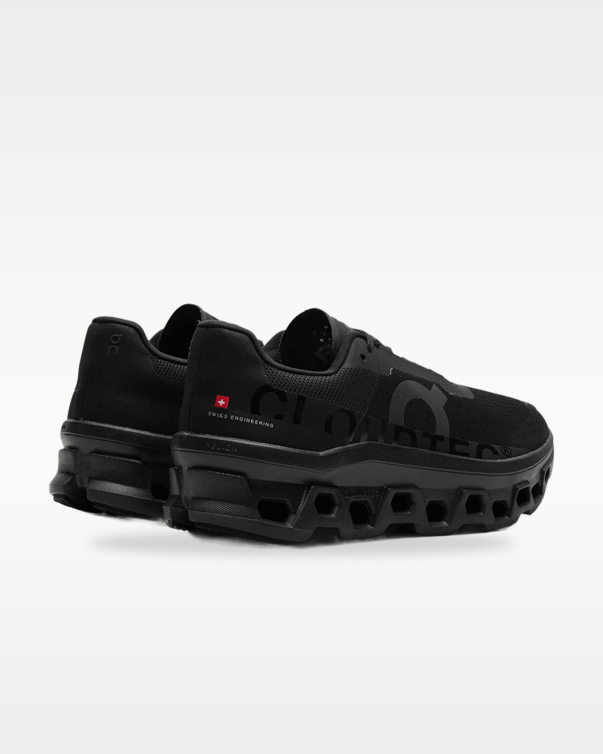 On Cloudmonster All Black — vista 3