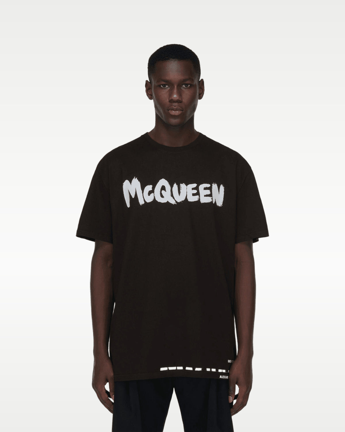 Playera Alexander McQueen Graffiti Logo Negra — vista 2